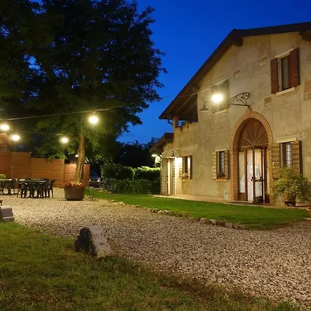 Bauernhof Agriturismo Fior Di Pesco Sommacampagna