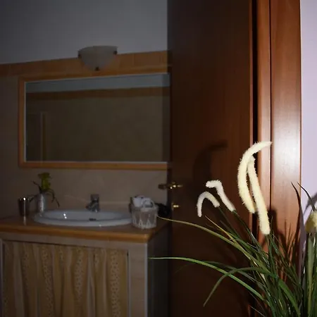 Çiftlik konaklama Agriturismo Fior Di Pesco *